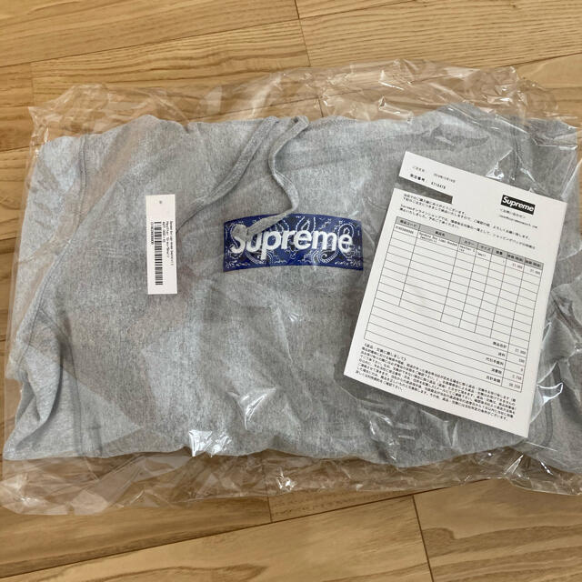 新品未使用‼️正規品❗️supreme  bandana boxlogoパーカー