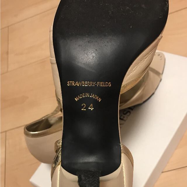 STRAWBERRY-FIELDS(ストロベリーフィールズ)のストロベリーフィールド　靴　24センチ レディースの靴/シューズ(ハイヒール/パンプス)の商品写真