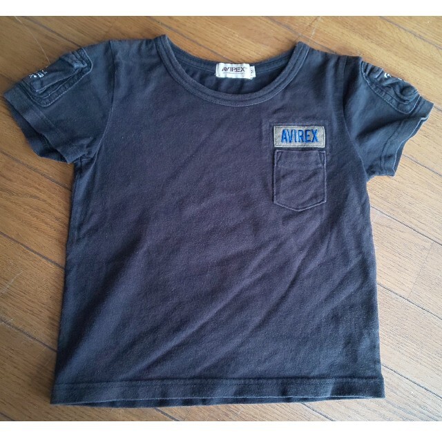 AVIREX(アヴィレックス)のAVIREX Tシャツ 黒120cm キッズ/ベビー/マタニティのキッズ服男の子用(90cm~)(Tシャツ/カットソー)の商品写真