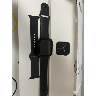 アップルウォッチ(Apple Watch)のApple Watch SE GPSモデル 44mm MYDT2J ブラック(腕時計(デジタル))