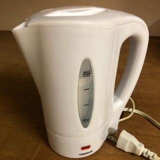 ヤザワコーポレーション(Yazawa)のケトル　湯沸器 0.4L  海外利用可能　カップ２つセット(電気ケトル)