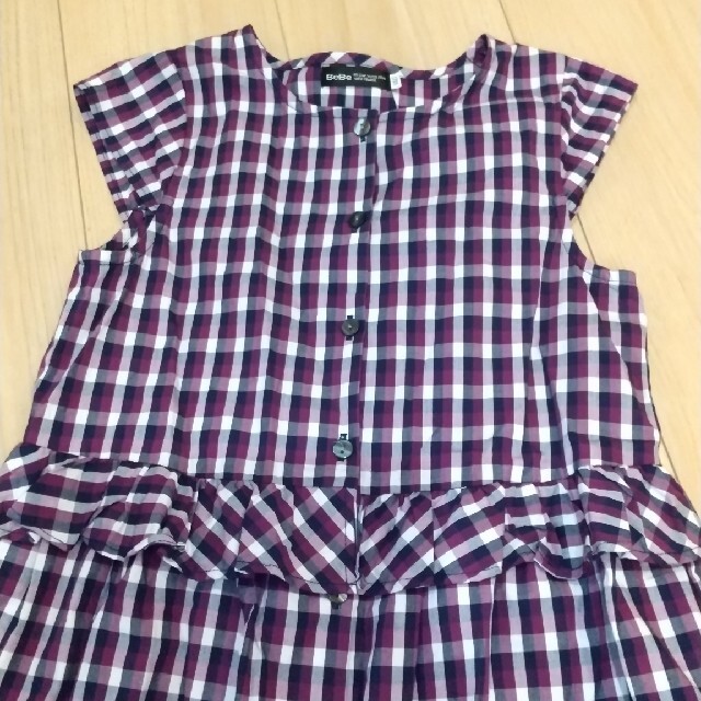 BeBe(ベベ)のチェック柄ワンピース　１４０cm キッズ/ベビー/マタニティのキッズ服女の子用(90cm~)(ワンピース)の商品写真