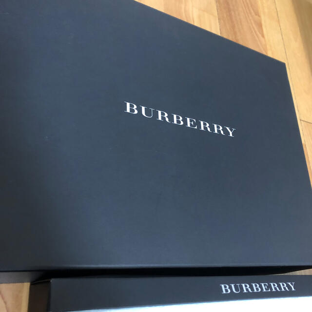 BURBERRY(バーバリー)の【新品未使用】バーバリー 膝掛け インテリア/住まい/日用品のインテリア/住まい/日用品 その他(その他)の商品写真