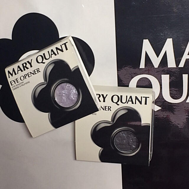 MARY QUANT(マリークワント)のjasmine 様 専用【美品】★マリークヮント アイシャドウ 2色 コスメ/美容のベースメイク/化粧品(アイシャドウ)の商品写真