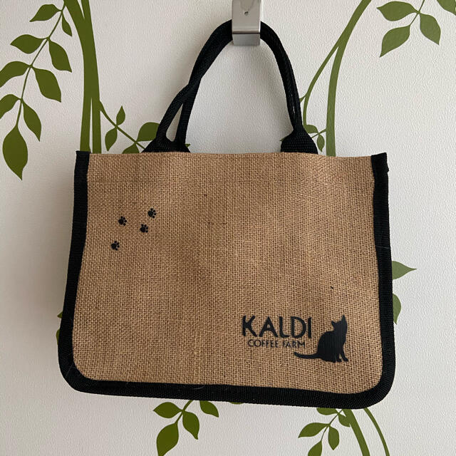 KALDI(カルディ)のカルディ　ネコの日バック　ジュート素材 レディースのバッグ(トートバッグ)の商品写真