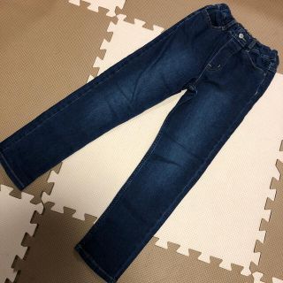 ジーユー(GU)の130 GU デニムパンツ　濃いブルー(パンツ/スパッツ)