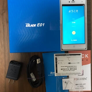 ゼットティーイー(ZTE)のBLADE E01(スマートフォン本体)