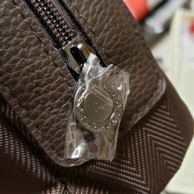 BVLGARI(ブルガリ)の期間限定値下　ブルガリ エミレーツ航空 アメニティポーチ/アクセサリーポーチ  インテリア/住まい/日用品の日用品/生活雑貨/旅行(旅行用品)の商品写真