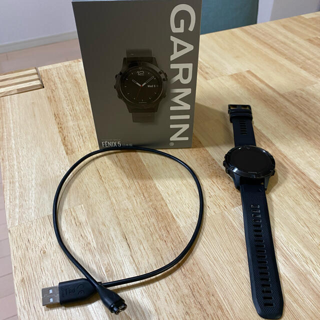 GARMIN(ガーミン)のGARMIN FENIX5 日本語版 メンズの時計(腕時計(デジタル))の商品写真