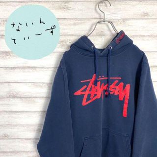 ステューシー(STUSSY)の【入手困難】ステューシー　デカロゴ　フード刺繍ロゴ　スウェット　パーカー(パーカー)