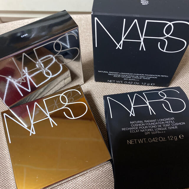 NARS(ナーズ)のNARS 5877ナチュラルラディアント　ロングウェアクッションファンデーション コスメ/美容のベースメイク/化粧品(ファンデーション)の商品写真