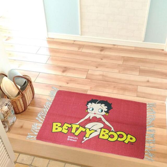 ベティちゃん コットンマット レッド フロアマット 玄関マット おしゃれの通販 By ラビアン S Shop ラクマ ベティちゃん コットンマット レッド フロアマット 玄関マット おしゃれの通販 By ラビアン S Shop ラクマ