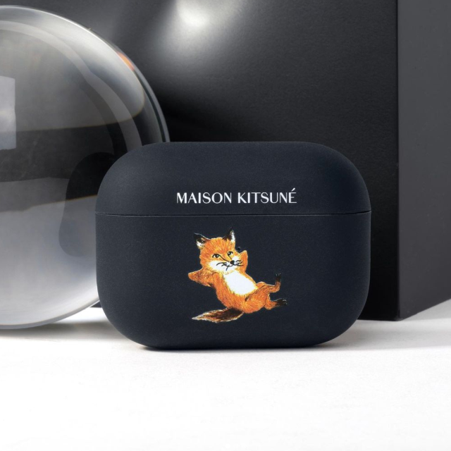 ◆新品◆ メゾンキツネ CHILLAX FOX AirPods Proケースのサムネイル