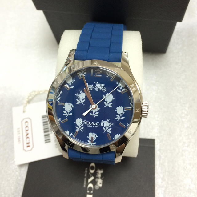 COACH(コーチ)の新品 coach 腕時計 レディース 14502219 花柄 シリコンベルト レディースのファッション小物(腕時計)の商品写真
