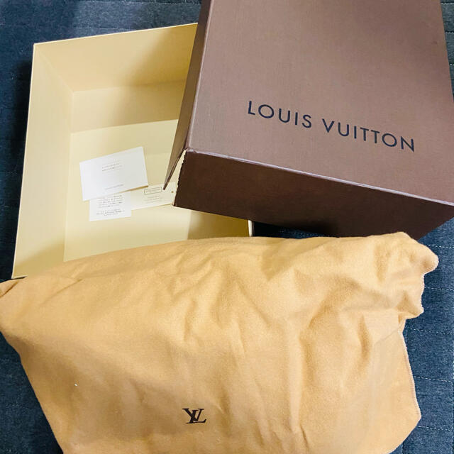 LOUIS VUITTON(ルイヴィトン)のルイヴィトン　シテMM  モノグラム レディースのバッグ(ショルダーバッグ)の商品写真