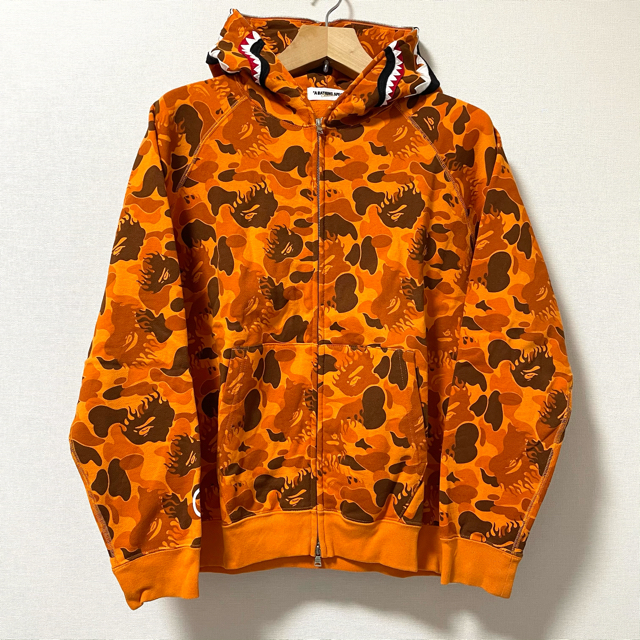 A BATHING APE - シャークパーカー ムック本限定 ファイヤーカモの通販