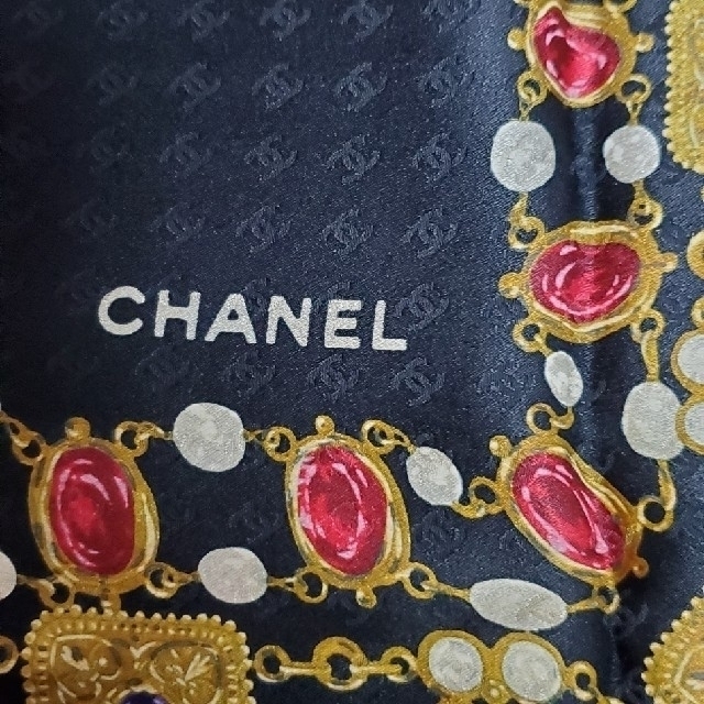 CHANELヴィンテージシルクスカーフ