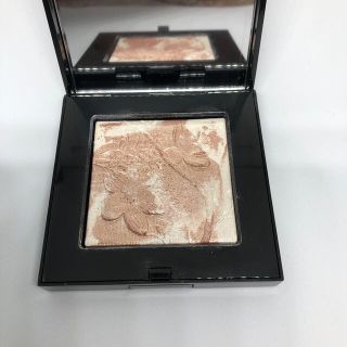 ボビイブラウン(BOBBI BROWN)のボビイ　ブラウン　ハイライティング　パウダー　L01 ピンクグロウ(フェイスカラー)