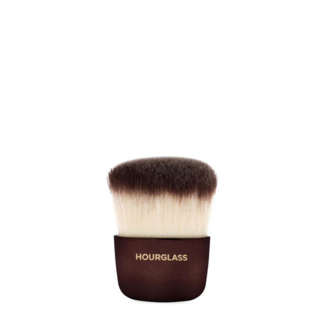 MAC(マック)のHOURGLASS クルーエルティフリーのブラシ コスメ/美容のメイク道具/ケアグッズ(チーク/フェイスブラシ)の商品写真