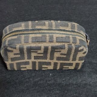 FENDI 化粧ポーチ ズッカ柄