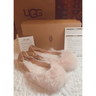 アグ(UGG)の超絶可愛いUGGサーモンピンクのシューズ(バレエシューズ)