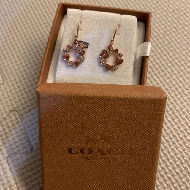 coach ピンクコールド　ハートピアス