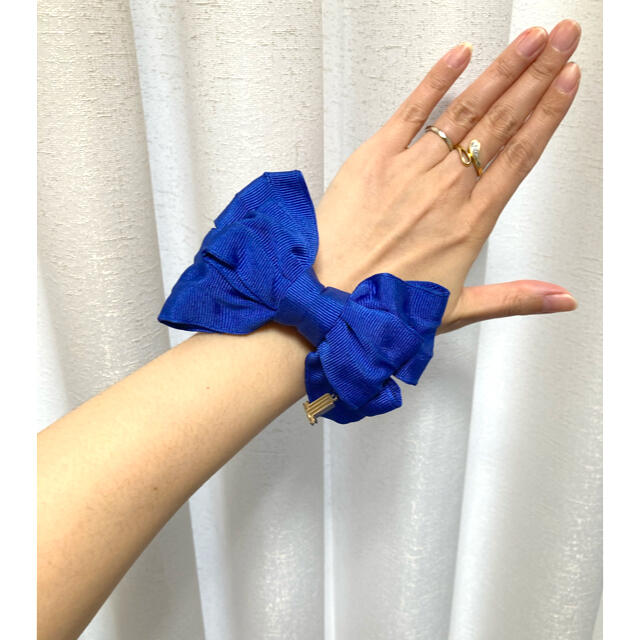 LANVIN en Bleu(ランバンオンブルー)の【中古品】LANVIN en Bleu ランバンオンブルー　リボンシュシュ レディースのヘアアクセサリー(ヘアゴム/シュシュ)の商品写真