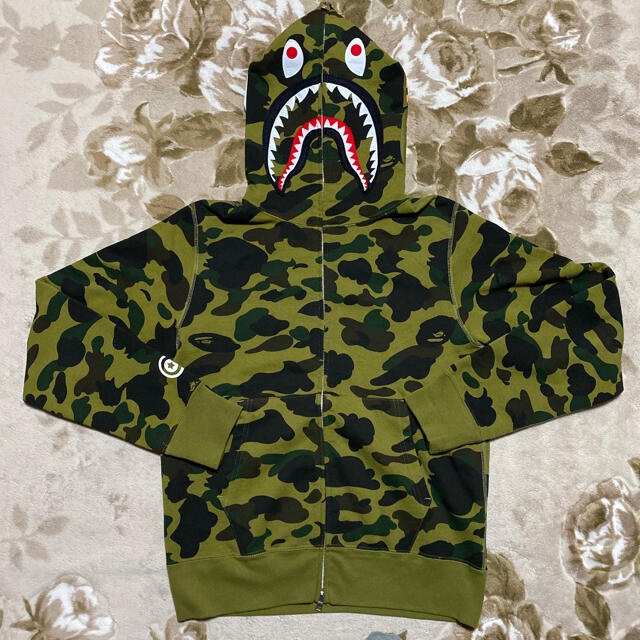 激安先着 APE BAPE KAWS shark hoodie シャーク パーカー 迷彩 | www