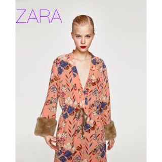 ザラ(ZARA)のsale!新品タグ付☆ZARAザラ☆ファーカフスちりめん織キモノ柄コート(毛皮/ファーコート)