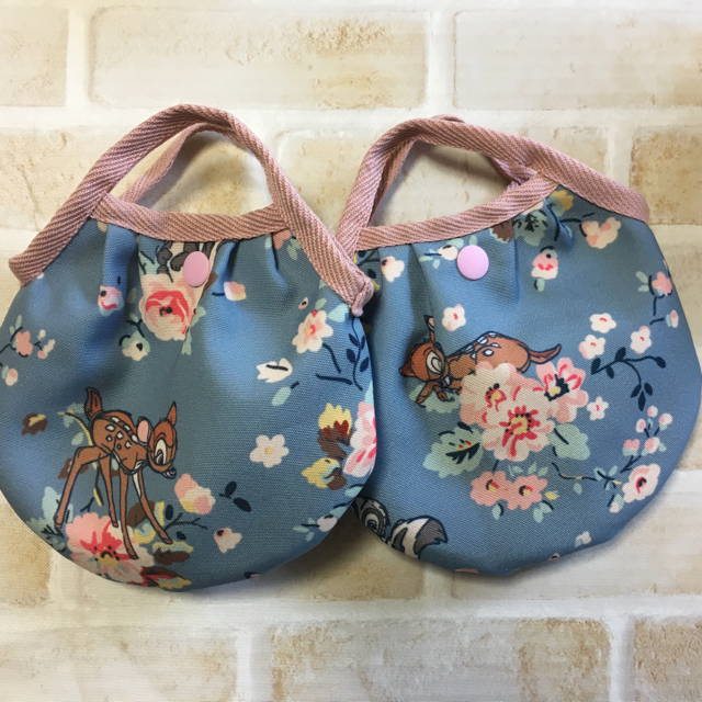 Cath Kidston(キャスキッドソン)の専用　キャスキッドソン×バンビ　グラニーポーチ　ハンドメイド レディースのファッション小物(ポーチ)の商品写真