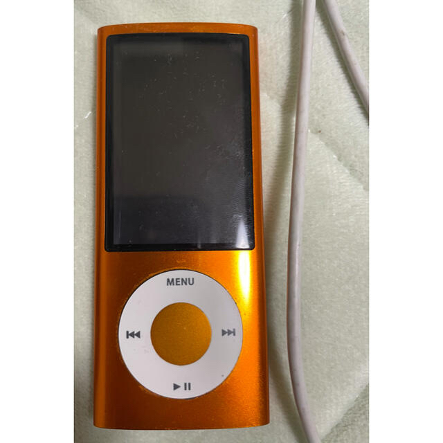 Apple(アップル)のiPod nano 第5世代 8GB オレンジ　ジャンク品 スマホ/家電/カメラのオーディオ機器(ポータブルプレーヤー)の商品写真