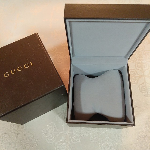 Gucci(グッチ)のGUCCI 空き箱 時計ケース レディースのバッグ(ショップ袋)の商品写真