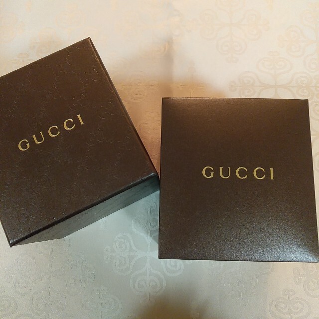 Gucci(グッチ)のGUCCI 空き箱 時計ケース レディースのバッグ(ショップ袋)の商品写真