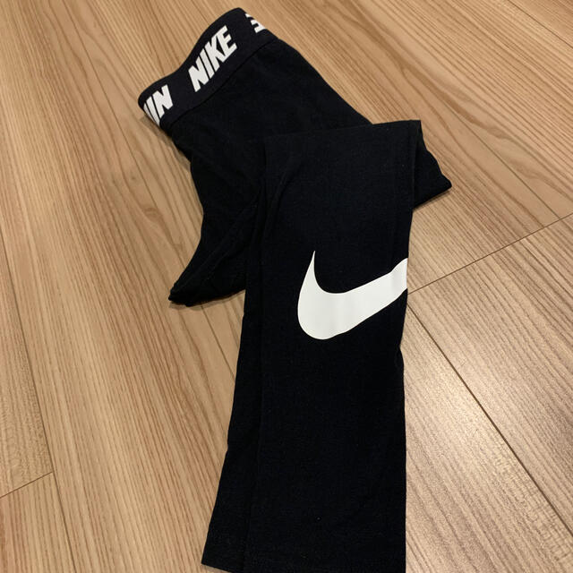 NIKE(ナイキ)のNIKE レギンス　ジム　ダンス　BIG swoosh ロゴ レディースのレッグウェア(レギンス/スパッツ)の商品写真