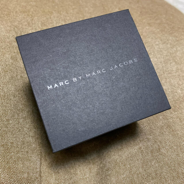 MARC BY MARC JACOBS(マークバイマークジェイコブス)のマークバイマークジェイコブス　時計　皮 レディースのファッション小物(腕時計)の商品写真