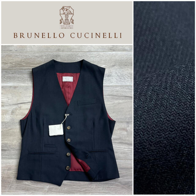 BRUNELLO CUCINELLI(ブルネロクチネリ)のブルネロクチネリ　バージンウールジレ　ベスト メンズのトップス(ベスト)の商品写真