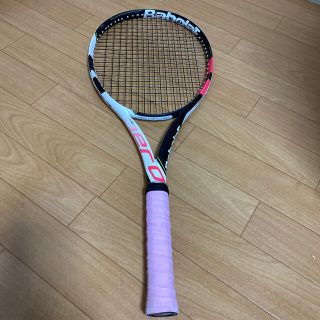 バボラ(Babolat)のピュアアエロライト限定カラーピンク(ラケット)