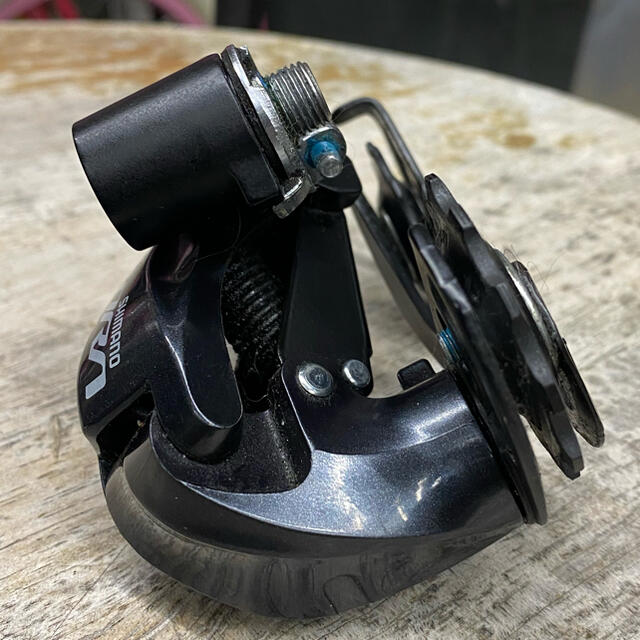 SHIMANO(シマノ)の送料込み価格　リヤディレーラー　シマノ SORA(RD-R3000 PJ) 美品 スポーツ/アウトドアの自転車(パーツ)の商品写真