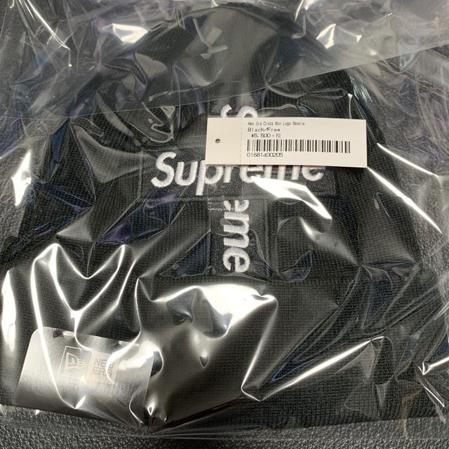 Supreme(シュプリーム)のSupreme New Era® Cross Box Beanie Black メンズの帽子(ニット帽/ビーニー)の商品写真