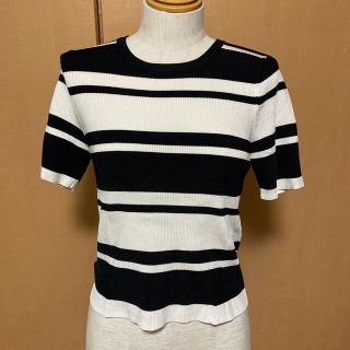 ザラ(ZARA)の美品　ザラ　ZARA  リブニット　カットソー　Ｍ(カットソー(半袖/袖なし))