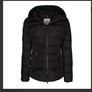 モンクレール(MONCLER)のモンクレールダウン　TETRAGIUBBOTTO サイズ２　美品❗️(ダウンジャケット)