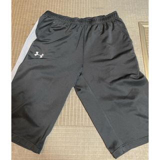 アンダーアーマー(UNDER ARMOUR)の美品　アンダーアーマー　ハーフパンツ　黒　XL(ショートパンツ)