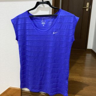 ナイキ(NIKE)のカオリン様専用です。NIKE ナイキ Tシャツ　レディース   S(Tシャツ(半袖/袖なし))