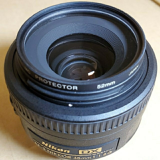 Nikon(ニコン)のニコン　Nikon AF-S DX NIKKOR 35mm f/1.8G スマホ/家電/カメラのカメラ(レンズ(単焦点))の商品写真