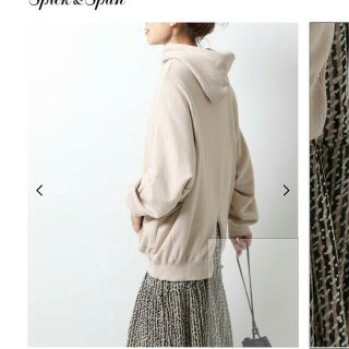 Spick and Span【Loro】 バックスリットフーディー
