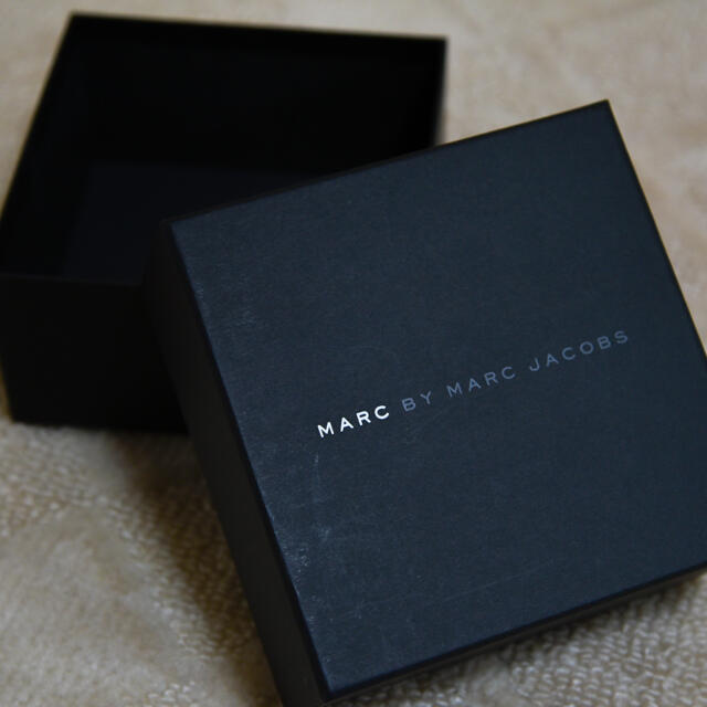 MARC BY MARC JACOBS(マークバイマークジェイコブス)の＊MARC BY MARC JACOBS＊空箱 レディースのバッグ(ショップ袋)の商品写真