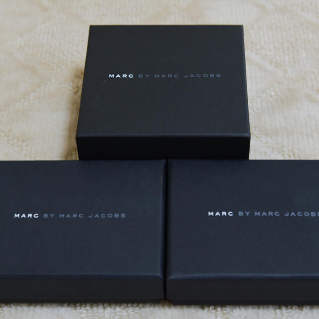 MARC BY MARC JACOBS(マークバイマークジェイコブス)の＊MARC BY MARC JACOBS＊空箱 レディースのバッグ(ショップ袋)の商品写真