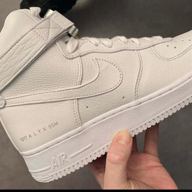 NIKE(ナイキ)のALYX ×  FORCE 1 HIGH Triple White メンズの靴/シューズ(スニーカー)の商品写真