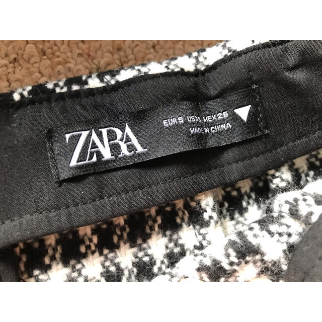 ZARA(ザラ)の断捨離中！安値！【ZARA】☆今期AW！ボトムス3点セット レディースのパンツ(ショートパンツ)の商品写真