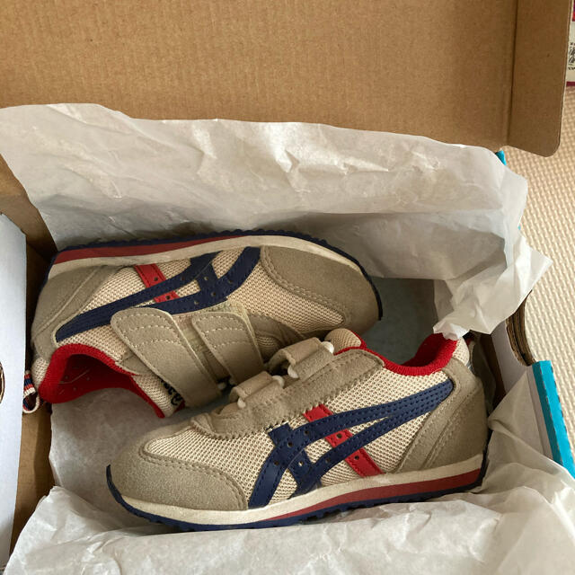 asics(アシックス)のアシックスキッズ　アイダホ16.0 キッズ/ベビー/マタニティのキッズ靴/シューズ(15cm~)(スニーカー)の商品写真